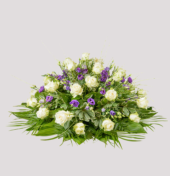 Belo-vijolična ikebana